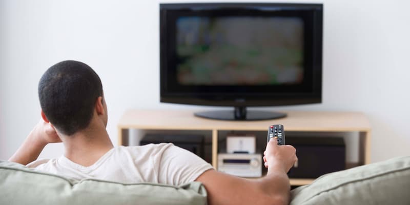 چه چیزی باعث تیرگی تصویر تلویزیون می گردد